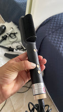 Carregar imagem no visualizador da galeria, Escova Alisadora Portátil FACILITA™ – Tecnologia Cerâmica Bivolt para Alisamento Rápido e Sem Frizz